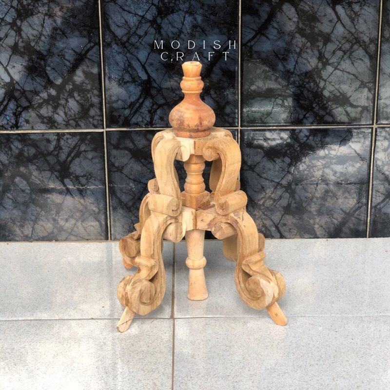 MAHKOTA SANGKAR MURAI UKIR