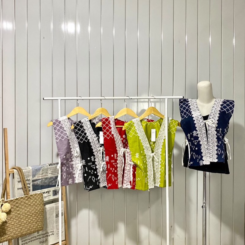 Vest Kotak Renda// Katun
