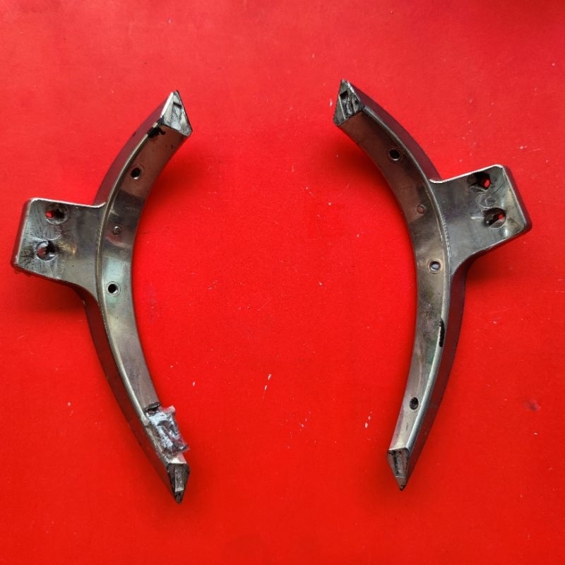 stand kaki led tv polytron PLD 40B880 PLD40B880