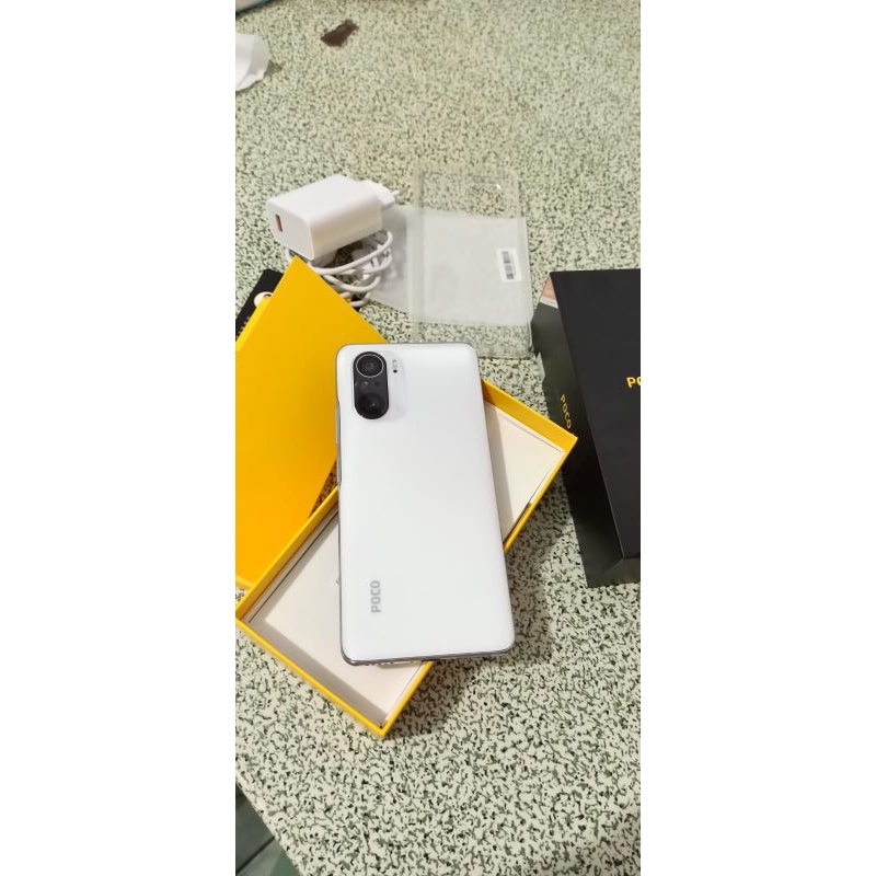 poco f3 8/256
