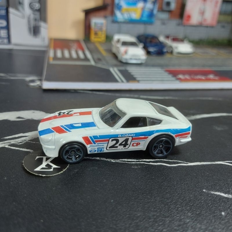 hot wheels datsun 240z putih loose