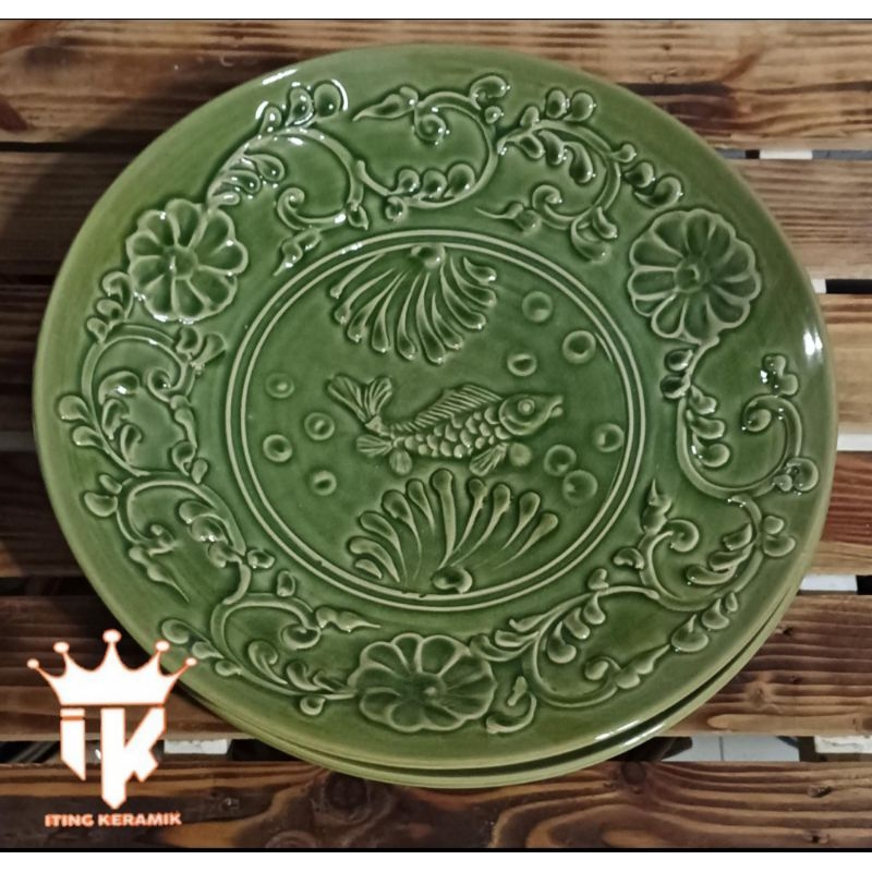 Piring Gantung Celadon