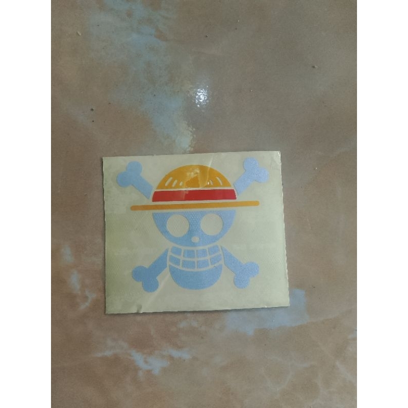 

sticker cutting tengkorak bajak laut