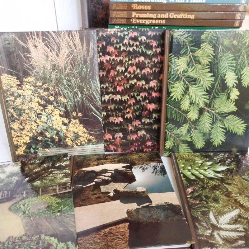 Buku The Time Life Encyclopedia of Gardening