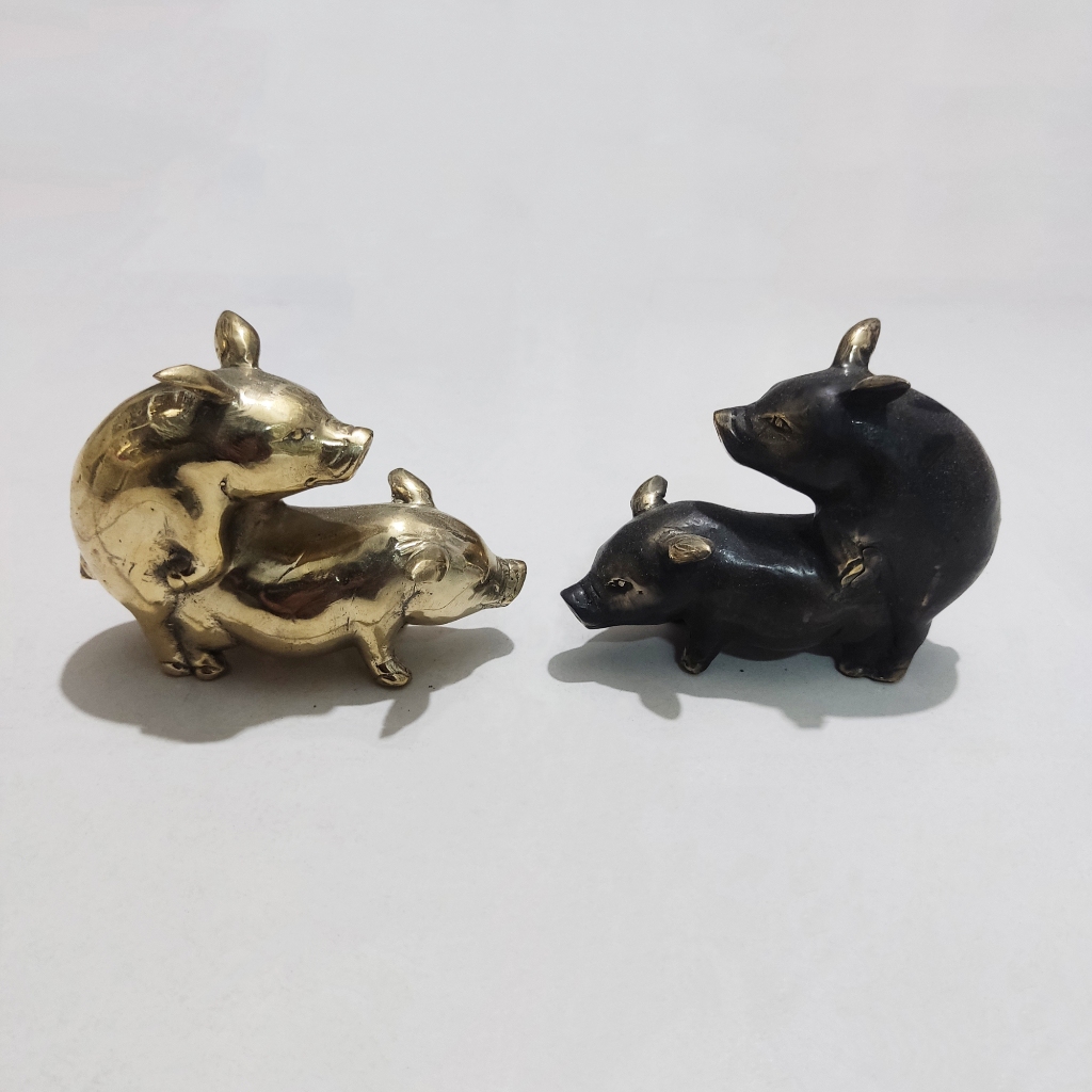 Patung Babi Kawin Bahan Logam Kuningan Couple Pig Brass Statue Dekorasi Pajangan Unik