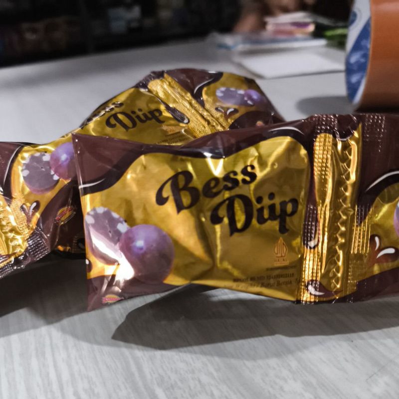 

Coklat bulat bess diip per rtg isi 10 pcs