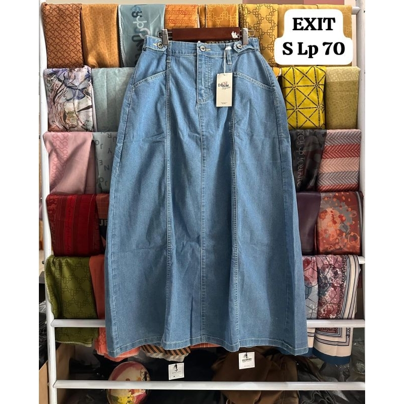 Exit rok wanita original