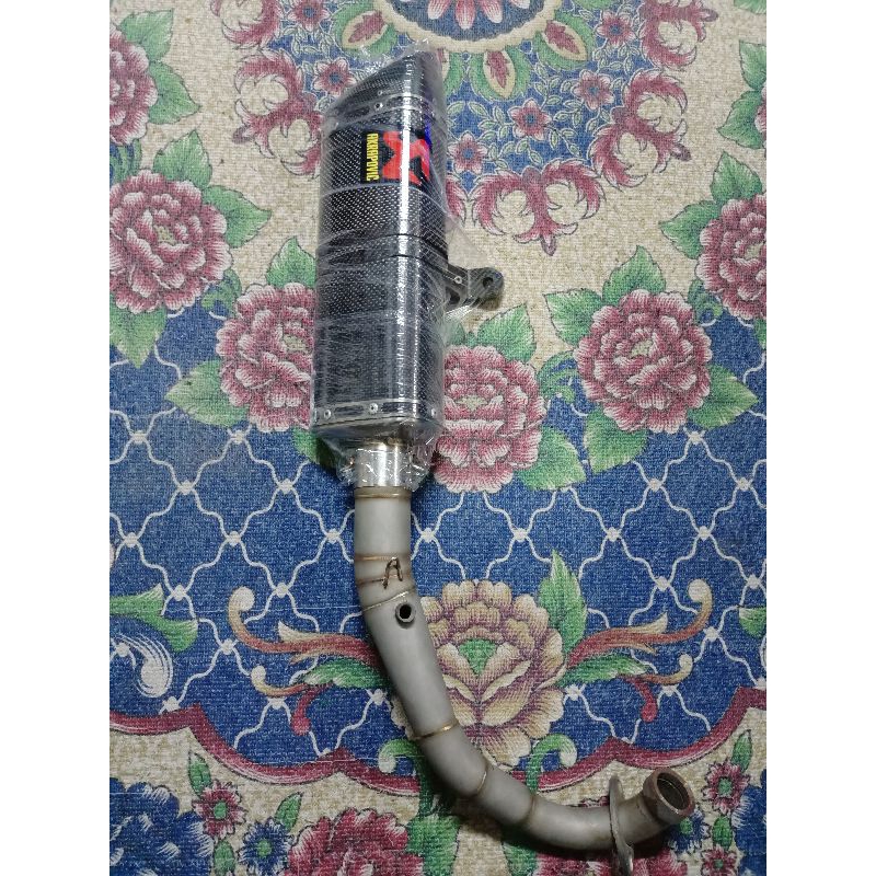 Akrapovic karbon Fullsistem X-Max Old/New original Slovenia