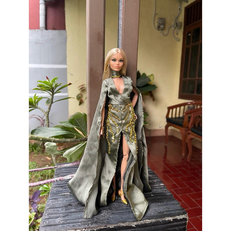 BAJU IT / BARBIE muat untuk barbie reguler & muse (HANYA BAJU)
