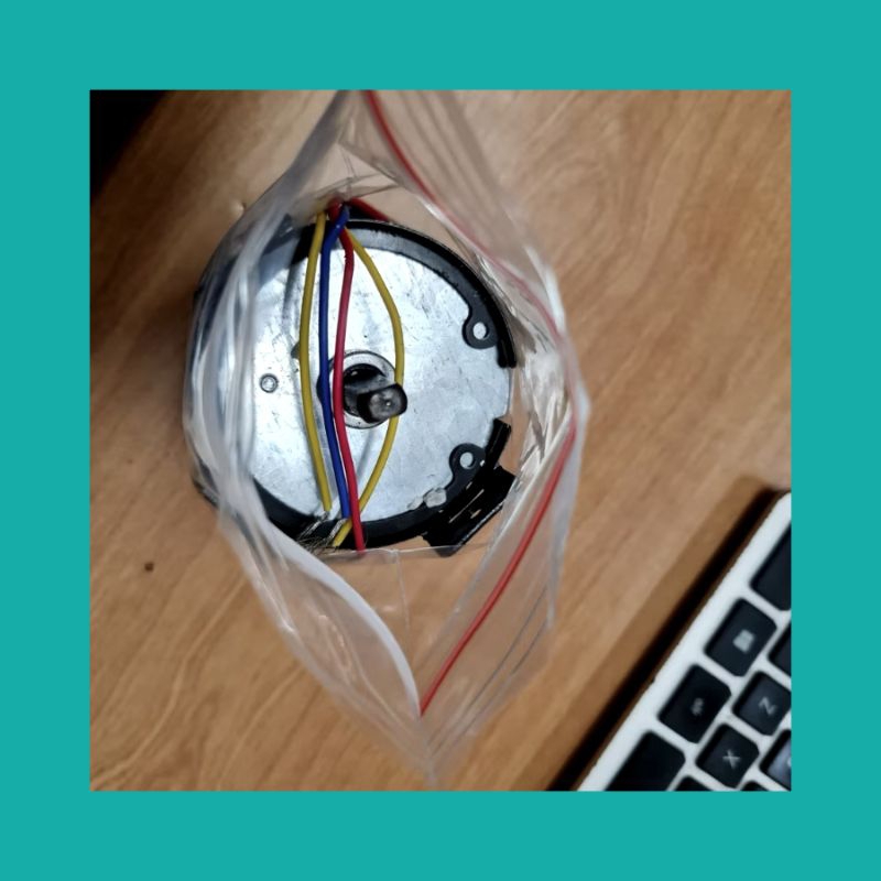 Dinamo proyektor motorized