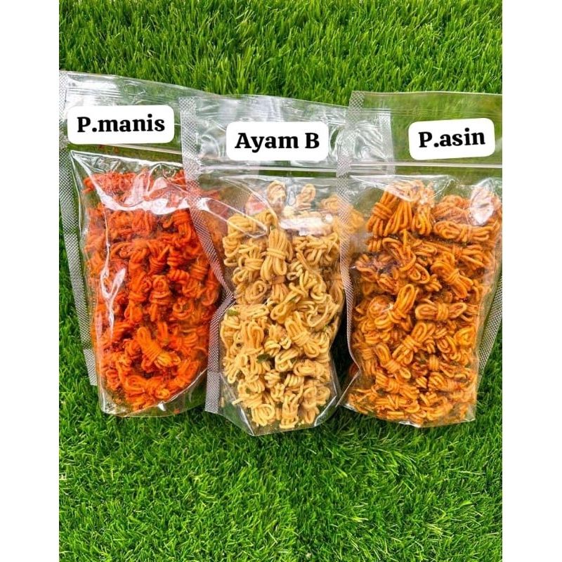 

CEMILAN MIE UWELL GORENG KRIUK RENYAH/MIE GULUNG PREMIUM