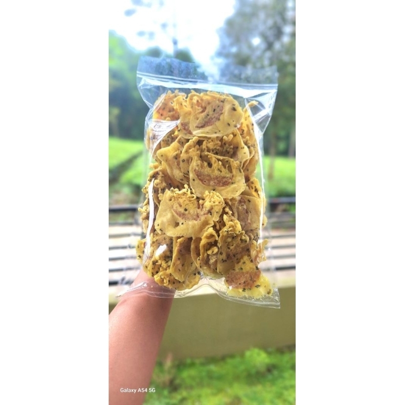 

PETOS KRIPIK TEMPE KHAS WONOSOBO - OLEH OLEH ASLI DIENG