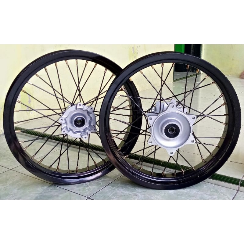 Velg set supermoto CRF 150L ukuran 250-300 ring 17