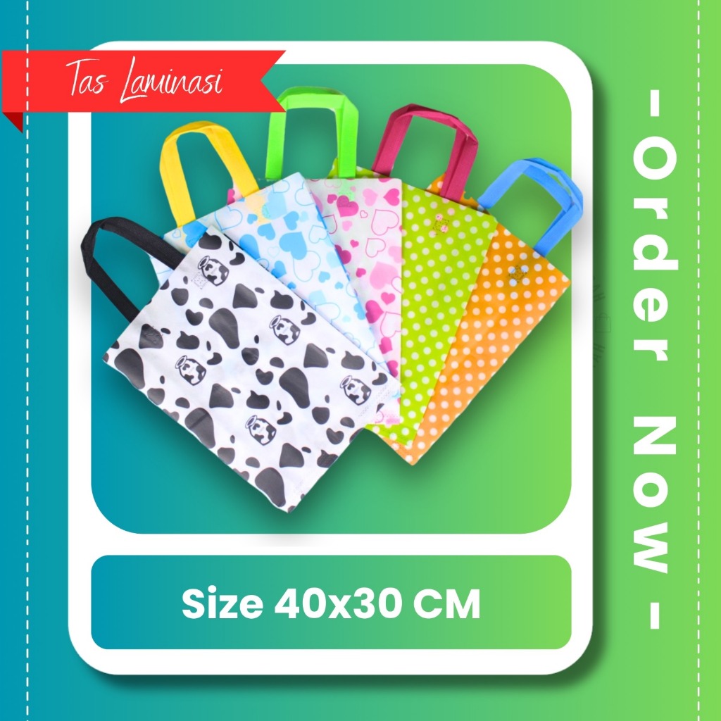 

Tas Spunbond Laminasi Motif Polcadot Lipat Samping ukuran 30x40x10 cm / Tas Goodie Bag Bingkisan Parcel Murah