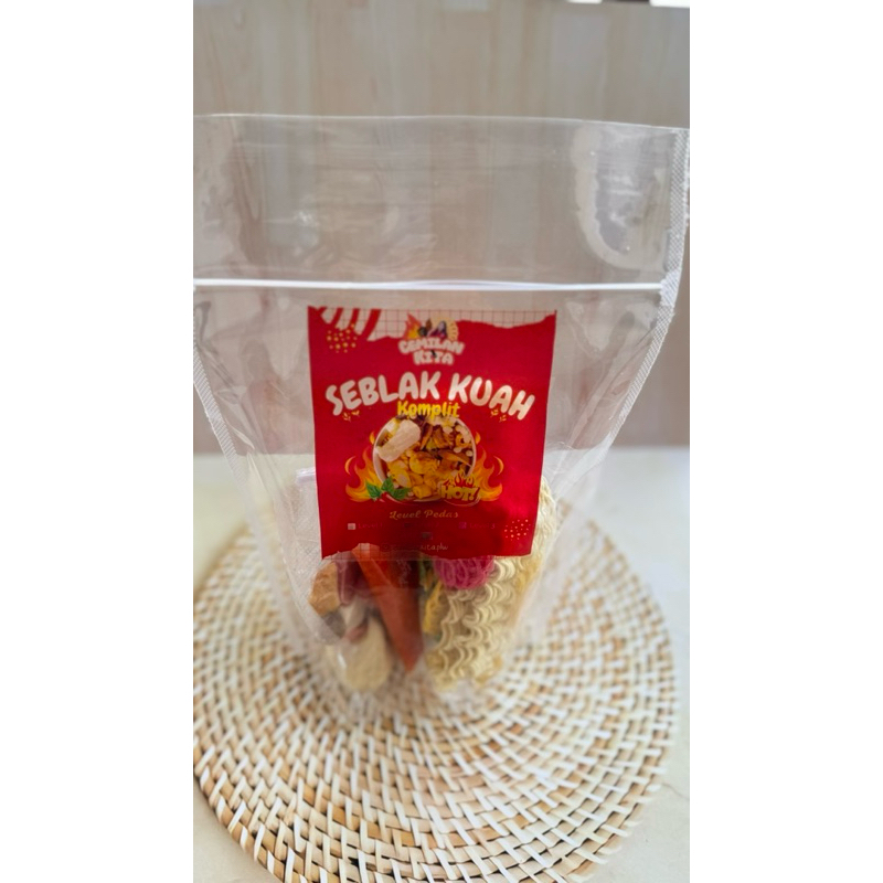 

Seblak Kuah Komplit