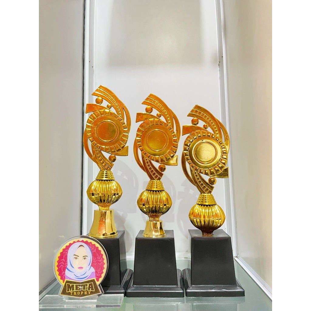 PIALA 1 PART SET JUARA 123 UNTUK LOMBA PIDATO PUISI FASHION SHOW