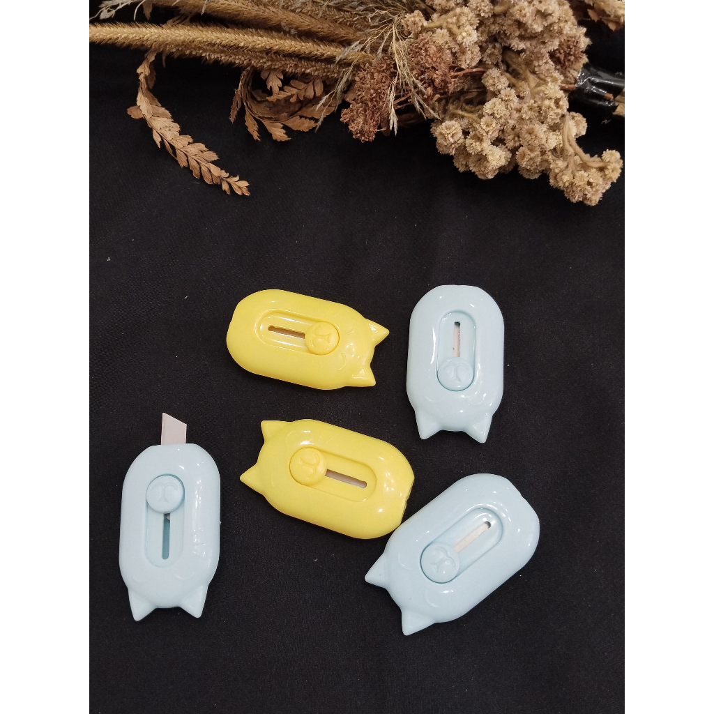 

Pisau Cutter Mini Lucu Warna Warni Bentuk Kucing / Silet Gagang Perlengkapan ATK Foldable Knife murah