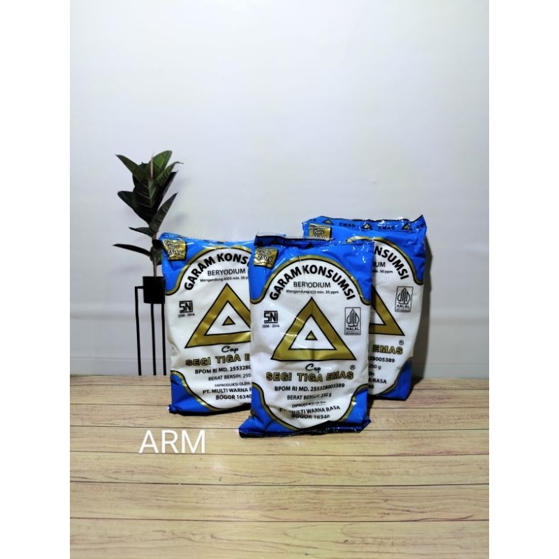

Garam Segitiga Emas Asli 4X250gr
