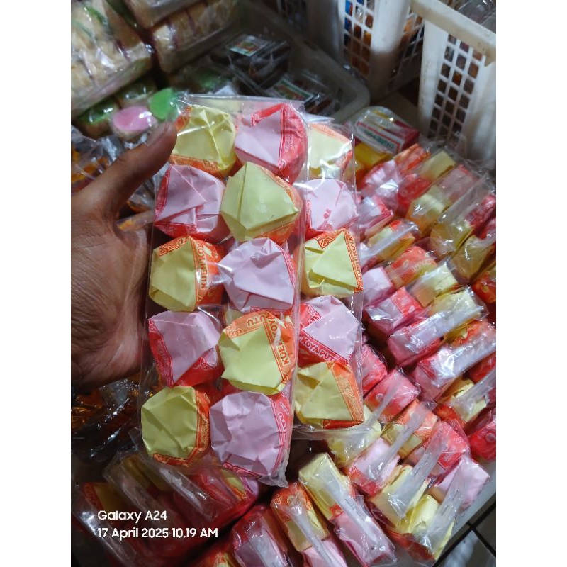

KUE KOYA BULAT 500 / 1 PACK ISI 10 PCS