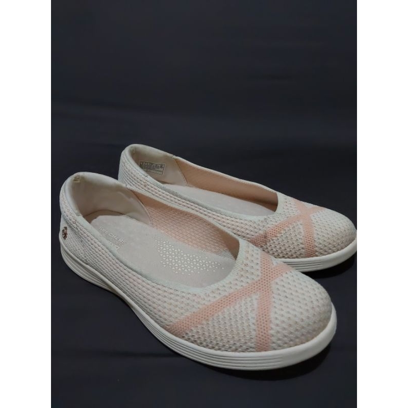 [Preloved] Skechers Air Cooled Goga Mat on the go slip on pink peach