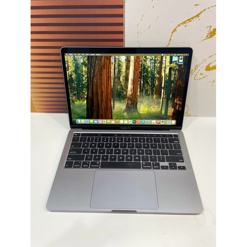 (ori promo)Macbook pro retina 2020 { Touchbar} 13 inch Ram 32gb ssd 512gb core i7 second bergaransi