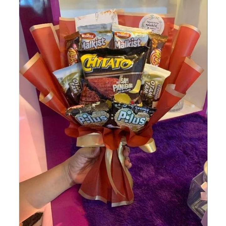 

BUCKET SNACK WISUDA/SEMPRO/ULANG TAHUN(SNACK TERGANTUNG YANG READY DITOKO)