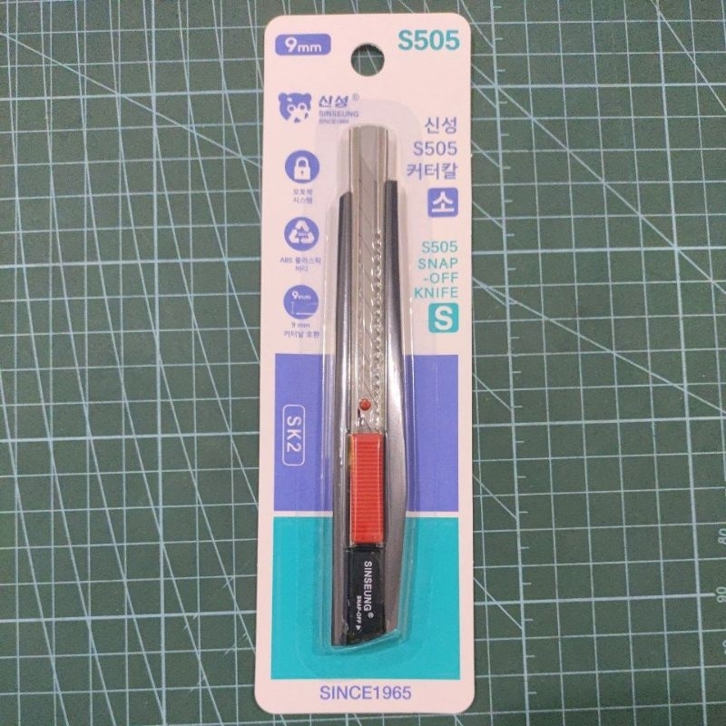 

SINSEUNG S505 Pisau Cutter Kecil Casing Besi 9 mm Alloy Snap-Off Knife 9mm
