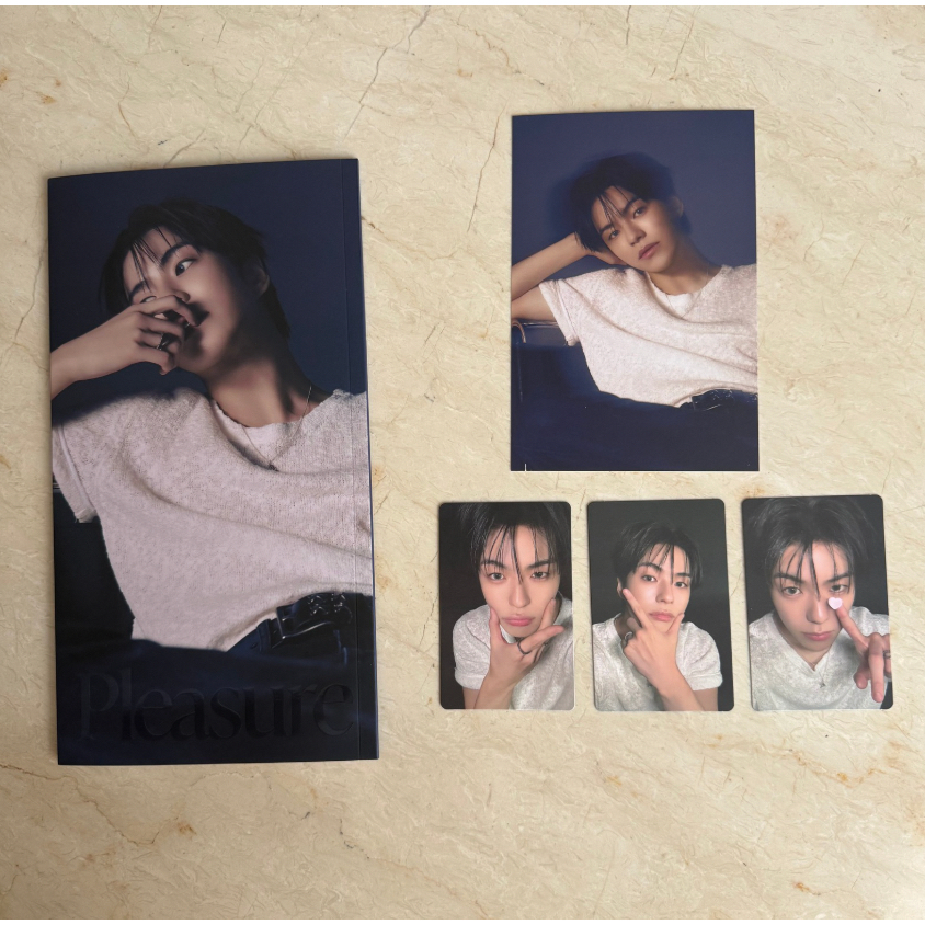 [ready] TREASURE PLEASURE ALBUM BLUE VER - JAEHYUK SHARING PHOTOCARD PC DIGIPACK