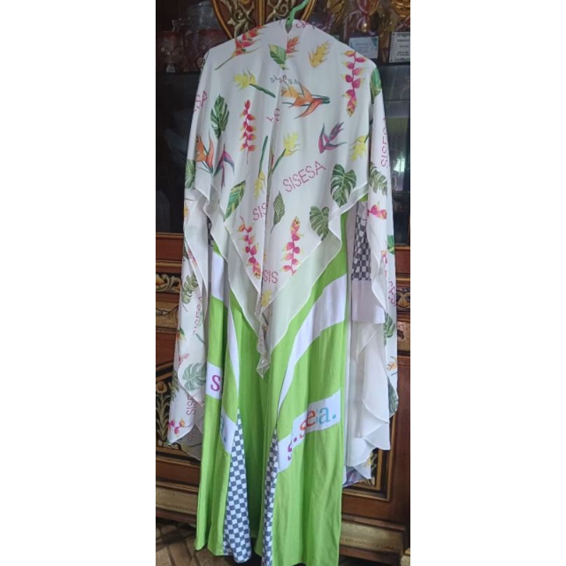 Khimar Sisesa Putih Motif