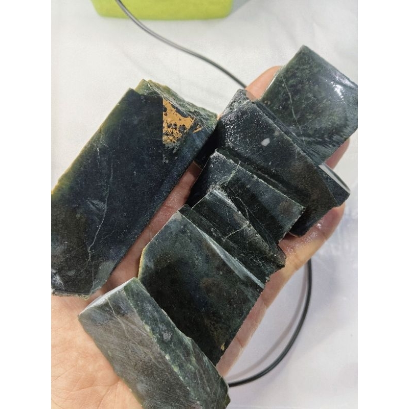 BAHAN BATU AKIK BLACK JADE ACEH