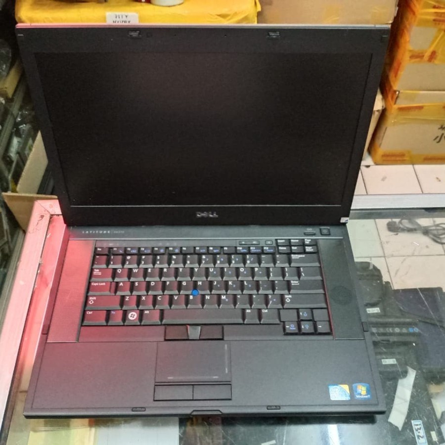 Dell latitude E6510.. core i7 NVIDIA NVS3100. layar 15,6"