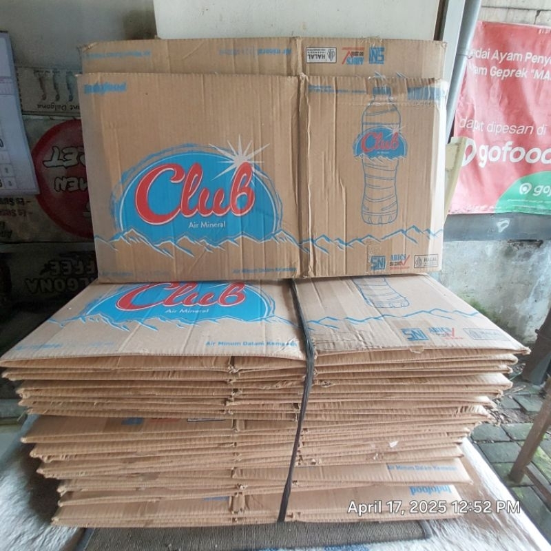 

Kardus Kardos Kerdus Kerdos Dus Dos Kotak Bekas Air Mineral Club Botol 1500 Ml