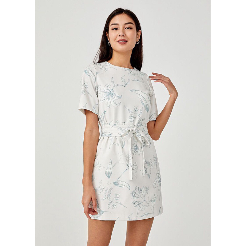 𝙋𝙍𝙀𝙇𝙊𝙑𝙀𝘿 Love Bonito LB White Melisende Abstract Floral Printed Short Sleeve Shift Mini Dress Bunga 
