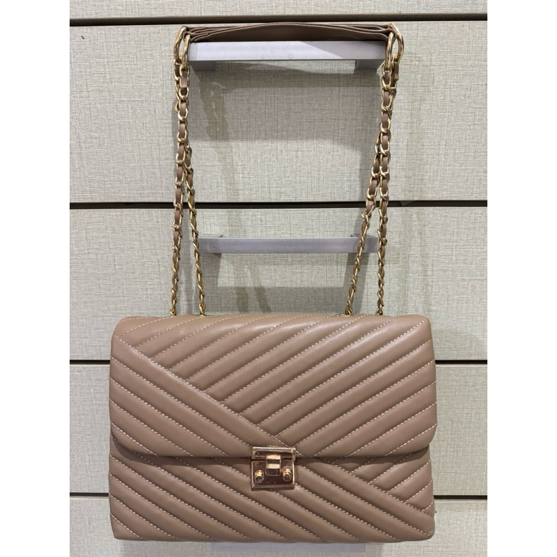 Preloved Tas Yongki Komaladi