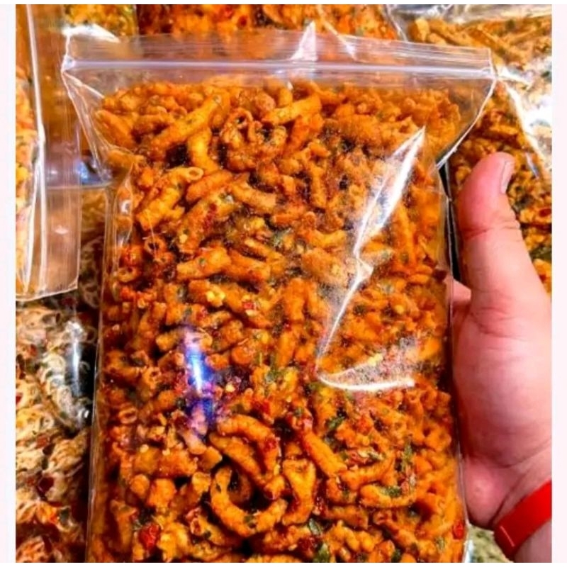 

150GR Kripik Usus Ayam Daun Jeruk 150Gram Pedas Crispy Snack Makanan Kering - Camilan - Food, Cemilan, Keripik