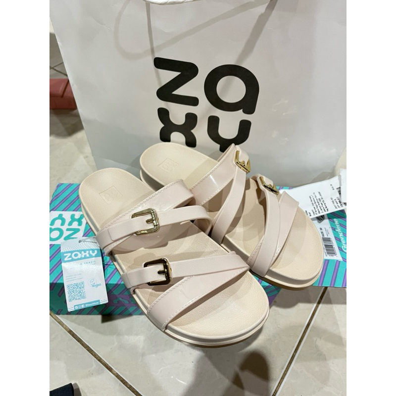 Zaxy Sandal Off White New Size 39 (Sister Brand Melissa)