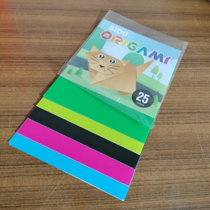 

Kertas Origami/Kertas Lipat Sidu 14x14cm (25 lembar)
