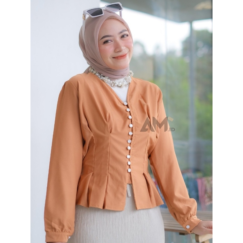 Hyuna Blouse Katun Madonna / Atasan Baju Wanita / Blouse Korean Hijab Look