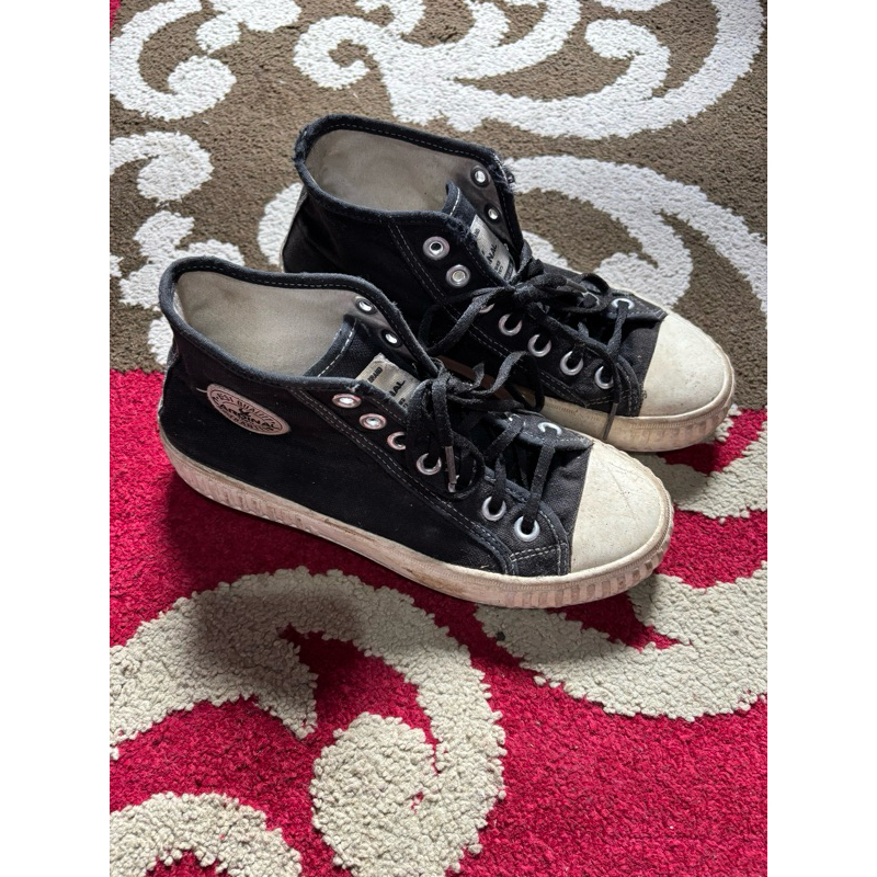 sepatu cardinal
