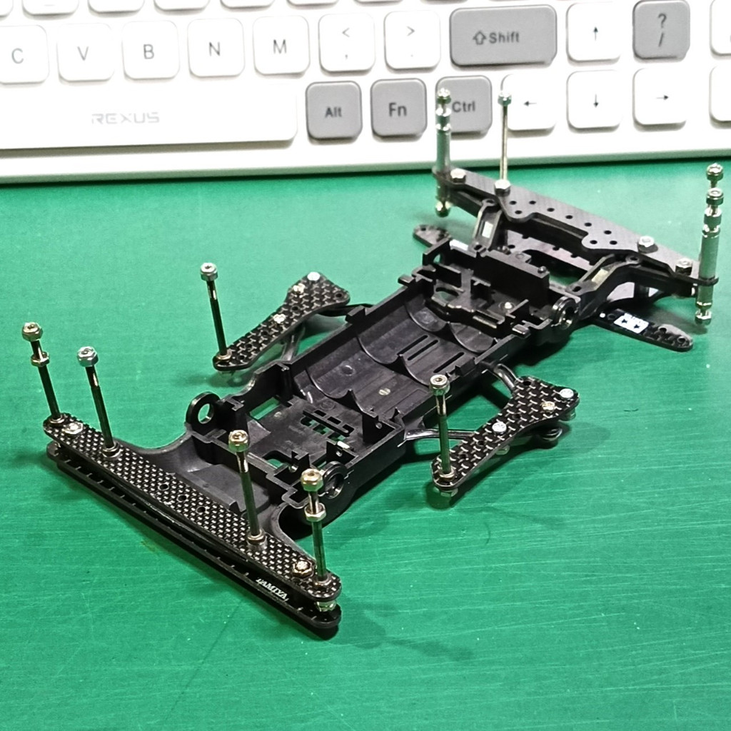 Tamiya side damper SFM chassis tamiya 95239 sfm carbon ori