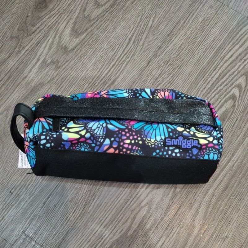 

tempat pensil SM1GGL3 BUTTERFLY