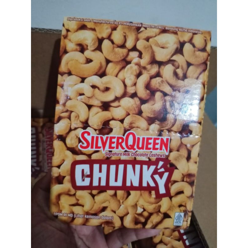

Cokelat Silverqueen chunkybar mede 26gr 1 box isi 12pcs