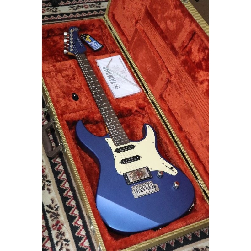 YAMAHA PACIFICA 612 VIIFMX BLUE COLOR