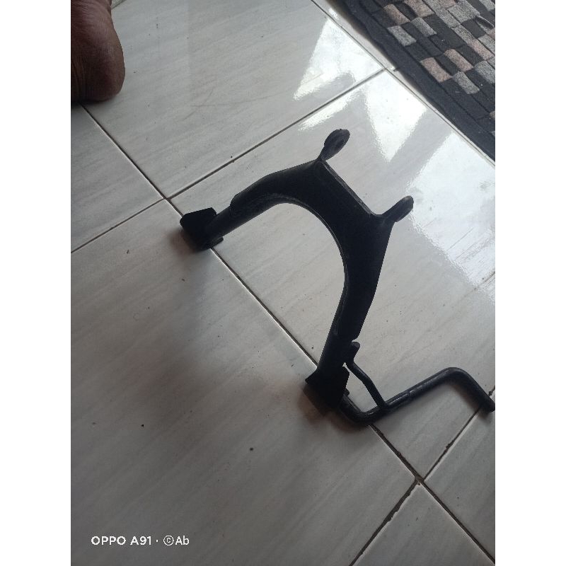 standar tengah Mio sporty