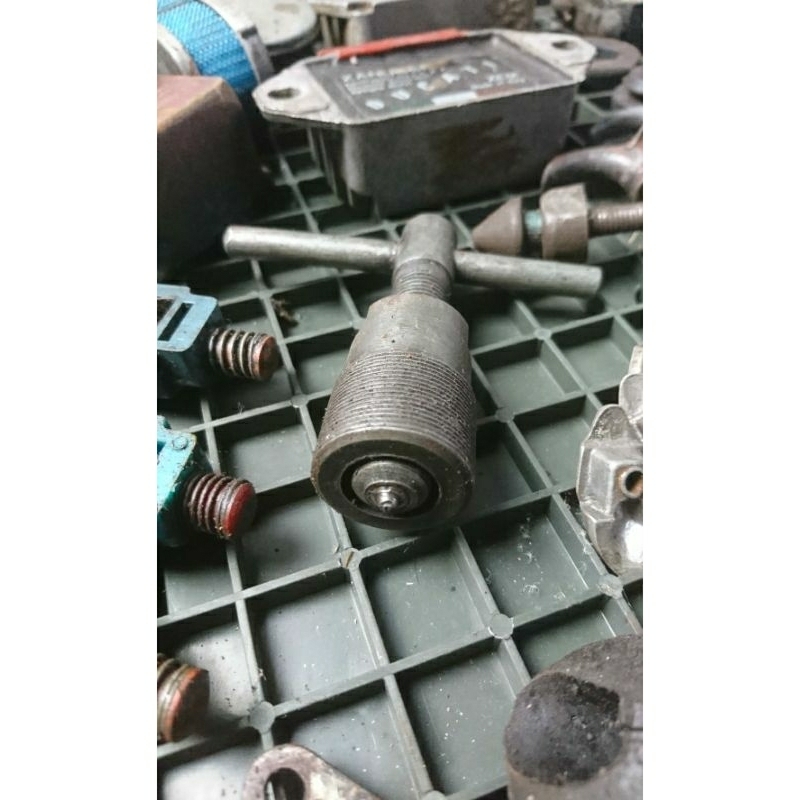 Tracker Magnet Vespa As Besar