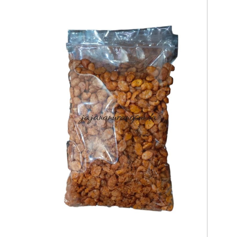 

cemilan kacang koro kupas pedas dan asin