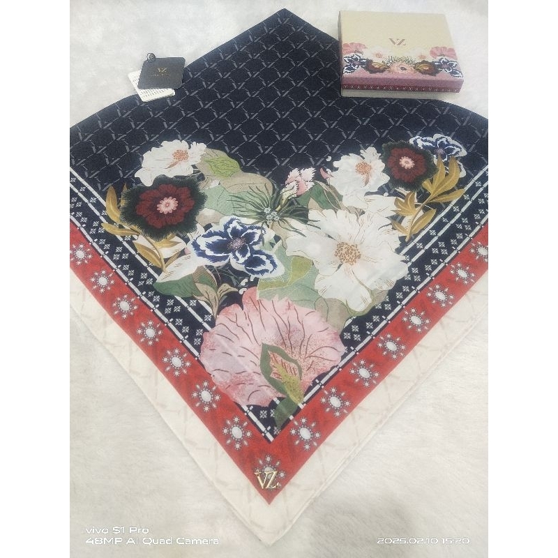 Vivi zubedi scarf preloved