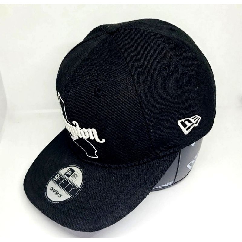 Topi New Era X Compton