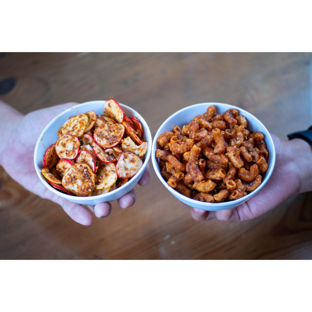 

Makaroni dan Kerupuk seblak Toples 400ml