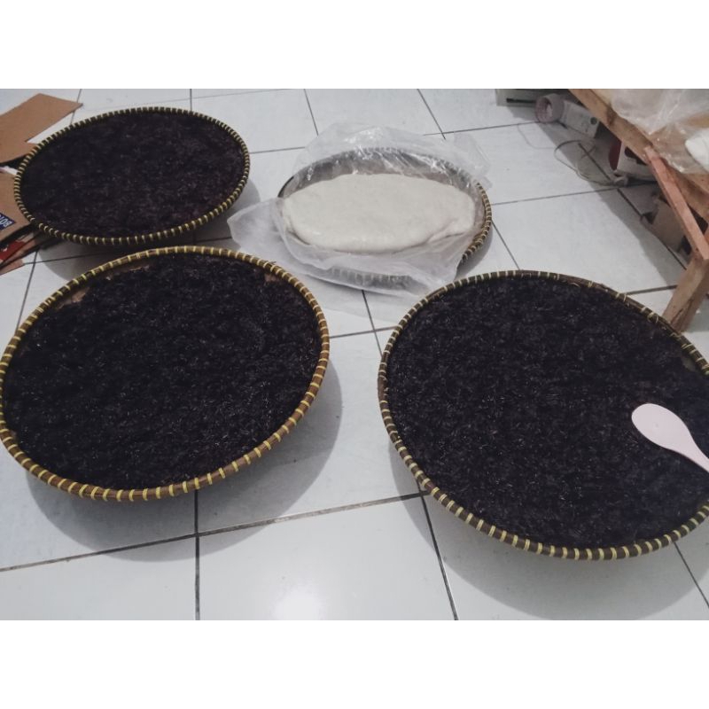 

tape ketan berat 1 kg